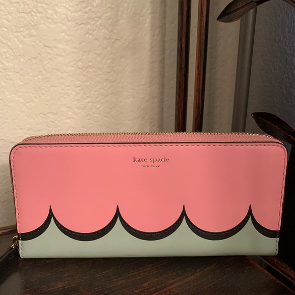 kate spade Handbags - 🔴SALE Sylvia pink Kate spade continental wallet